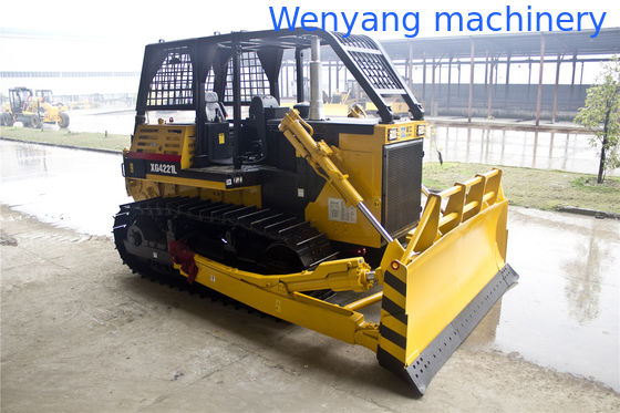 Chinese XG4221L forestry logging bulldozer with mechnical winch for Africa muddy woodland fournisseur