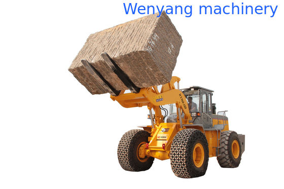 Vente chaude WY968-18D Chargeuse sur pneus 18 tonnes avec fourche à palettes et moteur Weichai 175KW fournisseur