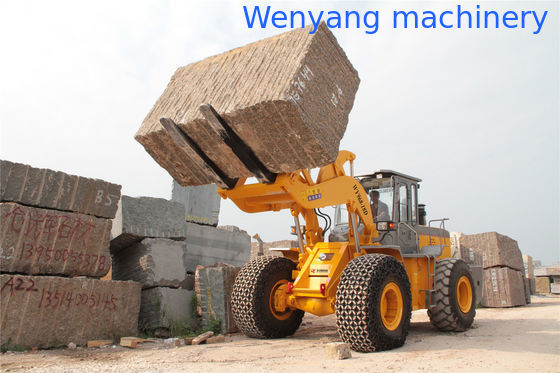 Vente chaude WY968-18D Chargeuse sur pneus 18 tonnes avec fourche à palettes et moteur Weichai 175KW fournisseur