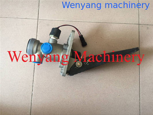 Parties détachées d'origine du chargeur de roues XGAM 12C0092 soupape principale de frein à air fournisseur