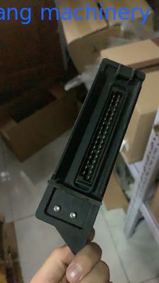 fournir des pièces de rechange ZF d'origine électroniques EST117 6057008011 fournisseur